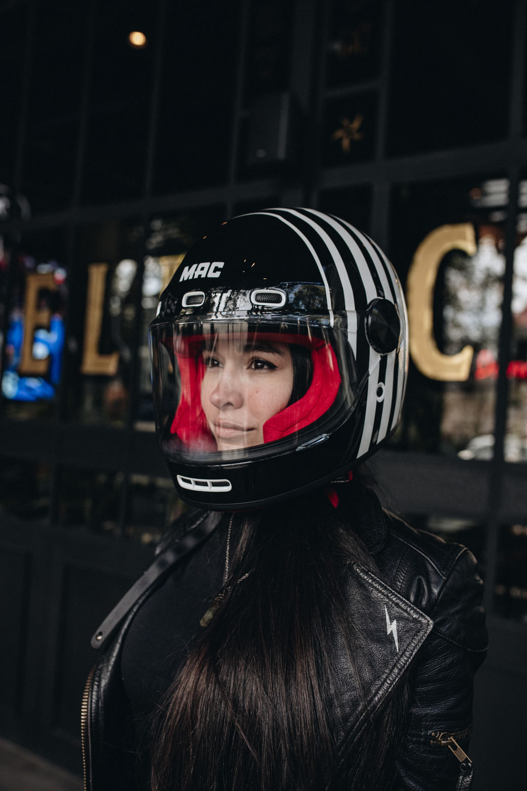 Casco MAC 006 Rooster Stripe Blanco / Negro / Brillo